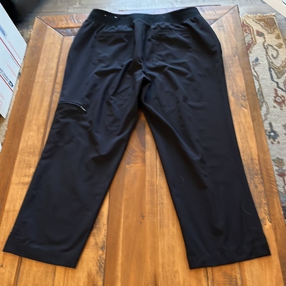 ZENERGY by Chico cropped pants - Picture 2 of 8